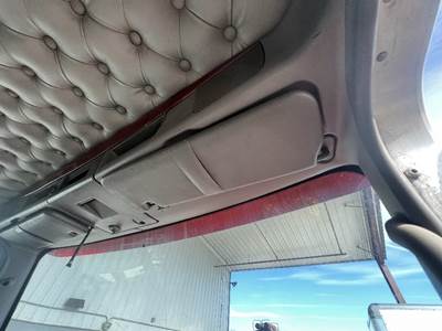 Kenworth T800 Right Interior Sun Visor