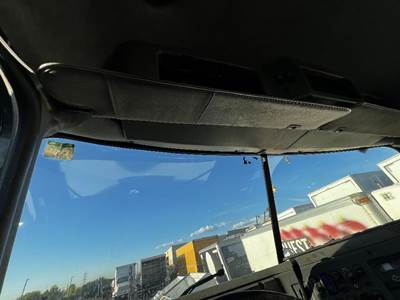 Mack Pinnacle CXU612 Interior Sun Visor for a Mack CXU612