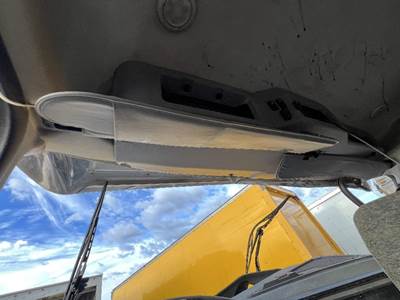 Mack Pinnacle CXU612 Interior Sun Visor for a Mack CXU612