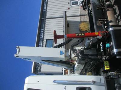 Effer 95/3S  Knuckle Crane, 5095LBS Capacity at 11'10", 1985LBS Capacity at