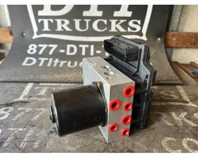 GMC C5500 Transmission Control Module (TCM)