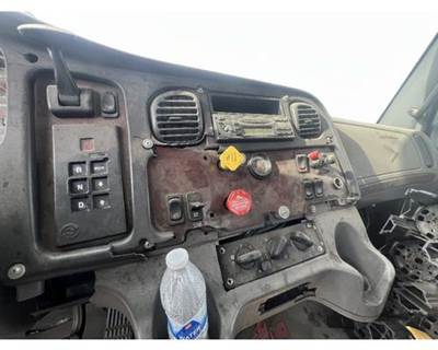 Freightliner M2 106 Transmission