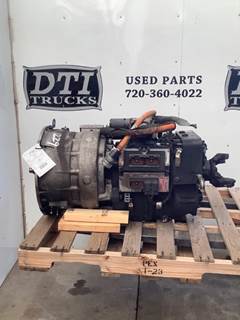 Fuller EH-8E306A-T Transmission for a Kenworth T370