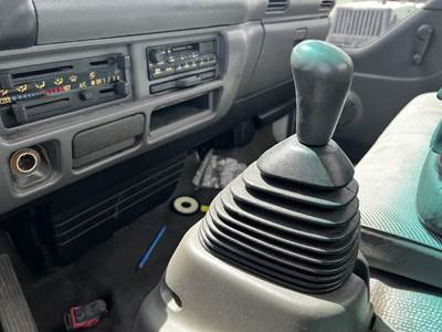 Isuzu NPR Transmission