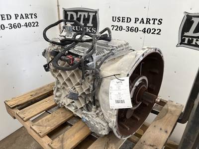 Mack Pinnacle CXU612 Transmission for a Mack CXU612