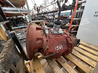 Spicer 8100 Transmission for a International 8100