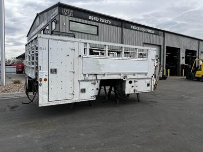 GMC C5500 Truck Body