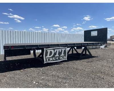 Used 2005 GMC C7500 Flatbed Truck Body