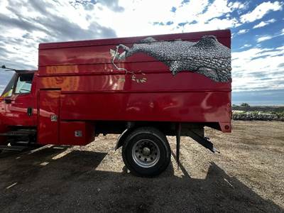 International 4300 Truck Body