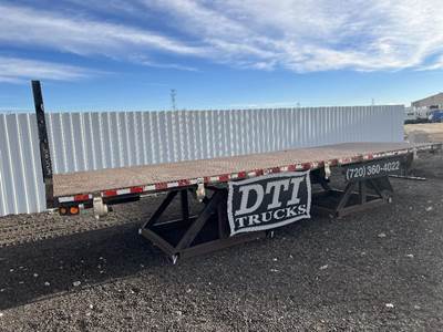 International 4700 Truck Body