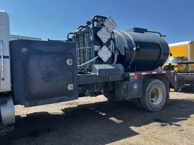 International 7500 Truck Body