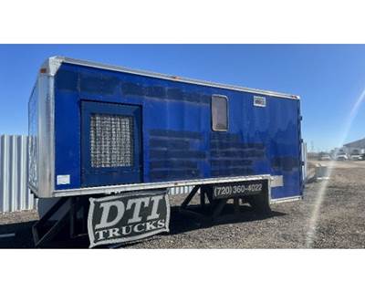 Used 2008 Chevrolet C6500 20' x 102" x 78" Van Body