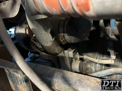 International DT570 Turbocharger / Supercharger for a International 4400