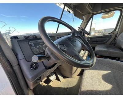 2012 Freightliner Cascadia Multi-Function Turn Signal Switch