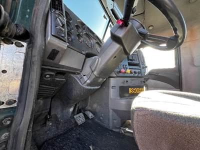 Mack Pinnacle CXU612 Turn Signal Switch for a Mack CXU612