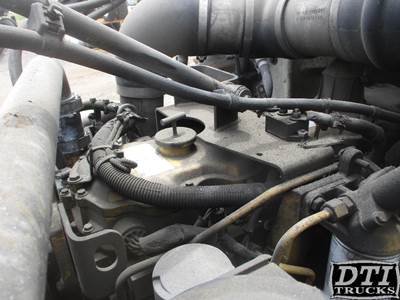 Caterpillar 3126 Valve Cover for a Peterbilt 330