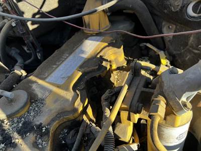 Caterpillar 3126 Valve Cover for a GMC C6500