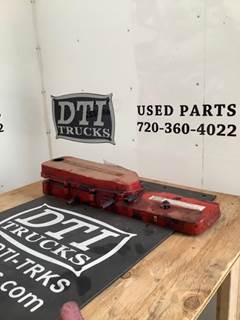 Ford F-750 Valve Cover for a Ford F750