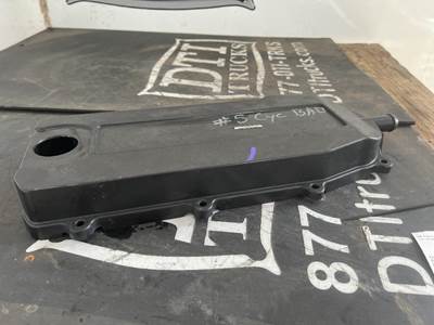 Freightliner M2 106 Valve Cover