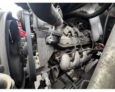 GMC 8.1 Valve Cover for a GMC C5500