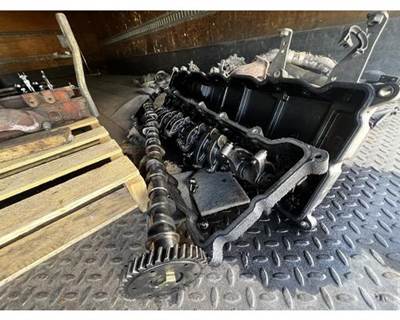 GMC T7 Valve Cover