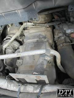 International DT466E Valve Cover for a International Durastar