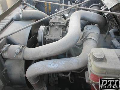 International DT466E Valve Cover for a International 4700