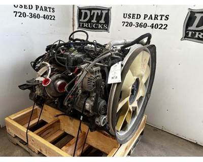 Paccar PX-7 Valve Cover for a Peterbilt 337