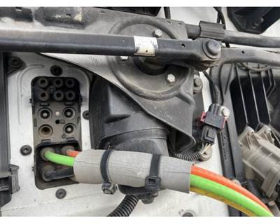 Peterbilt 210 Windshield Wiper Motor