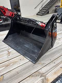 FUTURE 4 IN 1 BUCKET FOR SKIDSTEER 4-in-1 Bucket