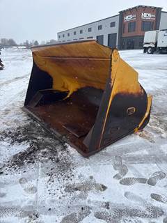 JRB 119" 5.5 YARD HIGH TIPOUT BUCKET Bucket