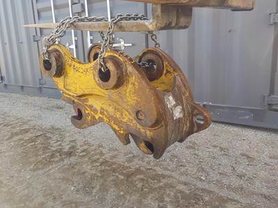 Caterpillar CAT 318/320 Quick Coupler