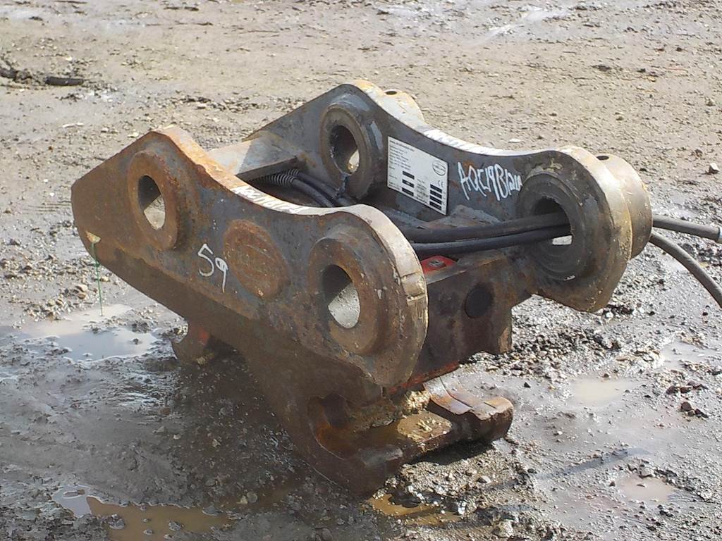 Caterpillar hydraulic quick coupler 311/312/E120 Coupler For Sale