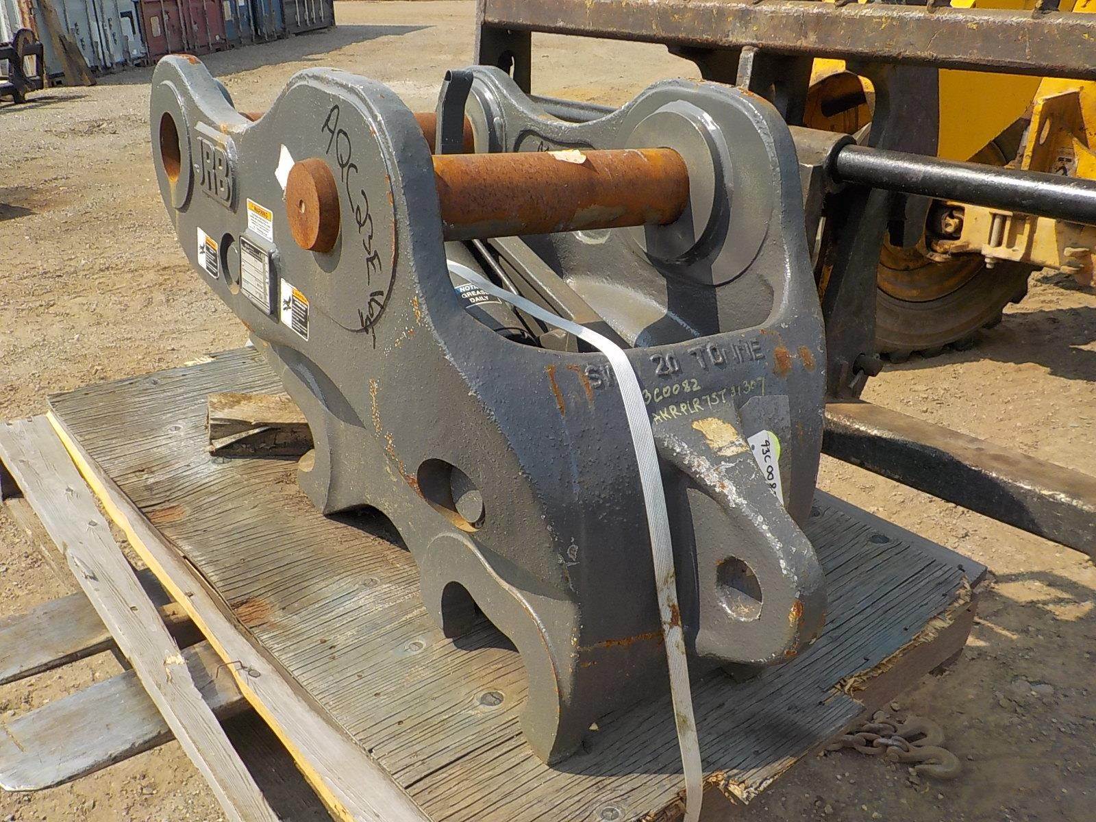 JRB Hyd quick coupler EC240 Coupler For Sale Holland, MI aqc23e165