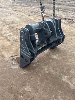 John Deere WHEEL LOADER COUPLER FOR 524L, 544L Coupler