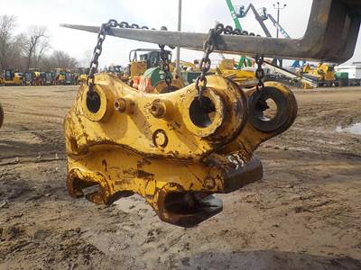 336 DB LINKAGE Hydraulic Quick Coupler