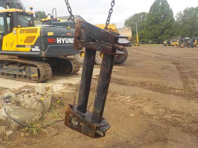 skidsteer/mini wheel loader coupler for volvo L20 Quick Coupler