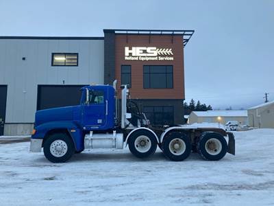 Freightliner FLD120 Classic Tri Axle Day Cab Truck - Caterpillar 550HP, 13 Speed Manual