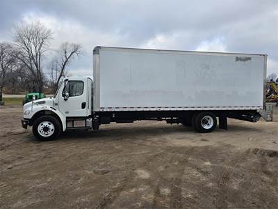 Freightliner M2 106 Box Truck - Automatic