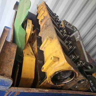 John Deere 6125 Engine