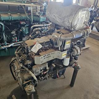 Komatsu SAA6D107E1 Engine