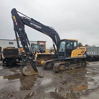 Hyundai HX160AL Excavator