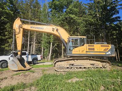 Hyundai HX380L Excavator