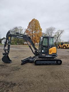 Hyundai HX55 Excavator