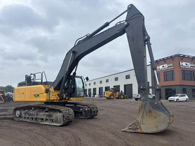 John Deere 350 P-TIER Excavator