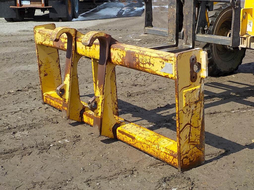 Caterpillar 950G 950H 962G 962H FORK FRAME Fork For Sale Holland, MI