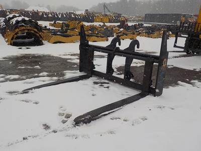 Caterpillar 98" wide x 71" long FUSION 924K 930K 930M 938K Fork