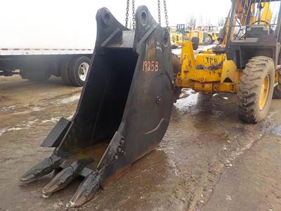 C&P 28'' HYUNDAI HX350/360/380 Bucket