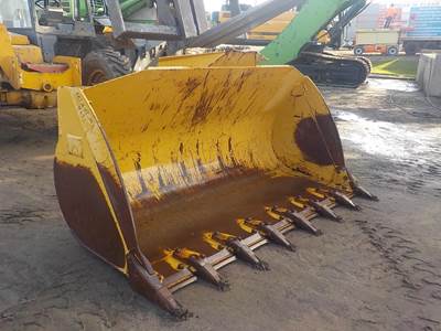 Caterpillar 102" PIN ON BUCKET 2.7 YARDS 924K 926M 930K 930M Bucket