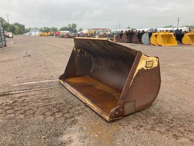 Caterpillar 105" 938H PIN ON BUCKET Bucket